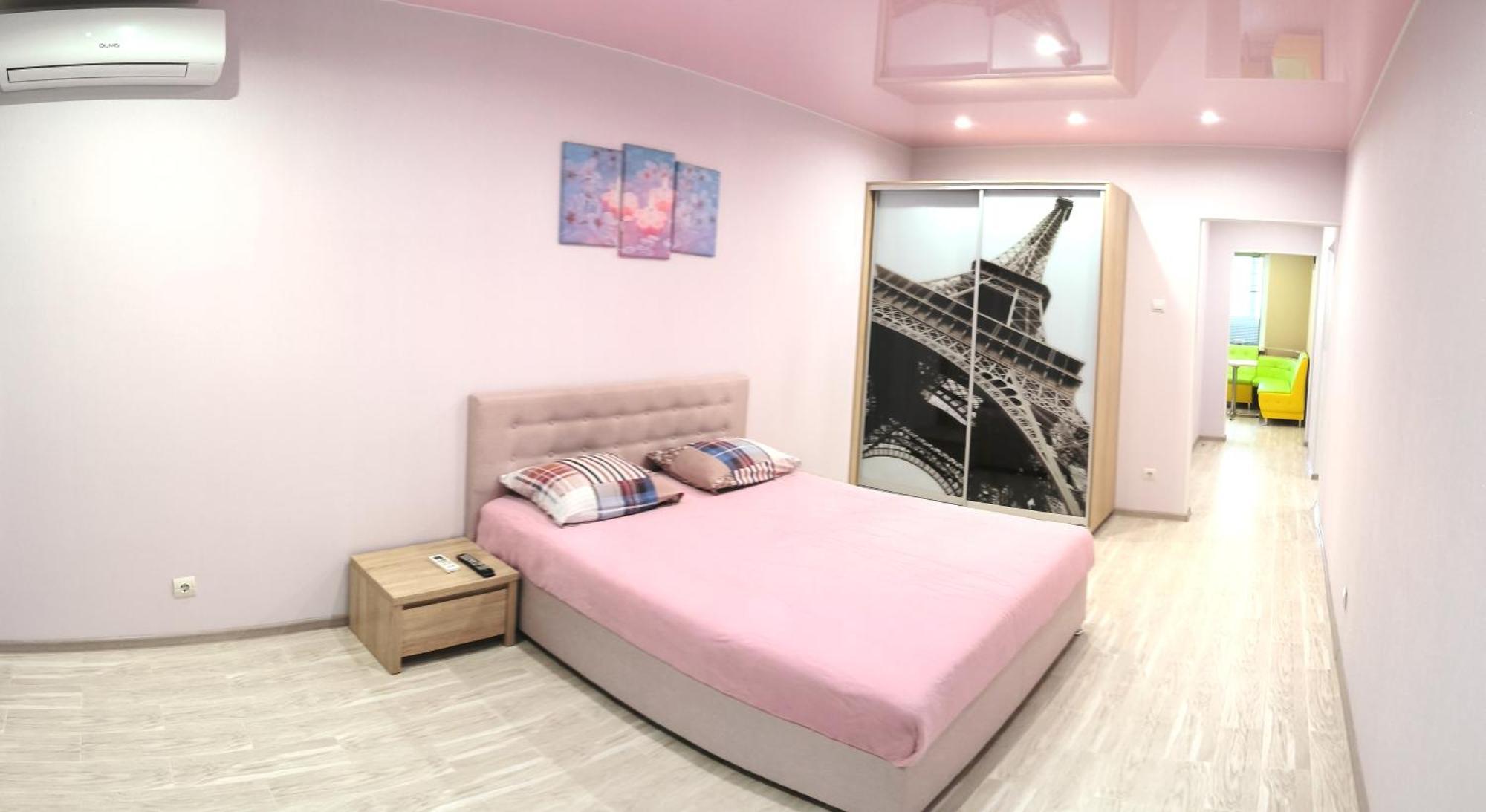 Apartment Near Metro Pozniaky Kyiv Exterior photo
