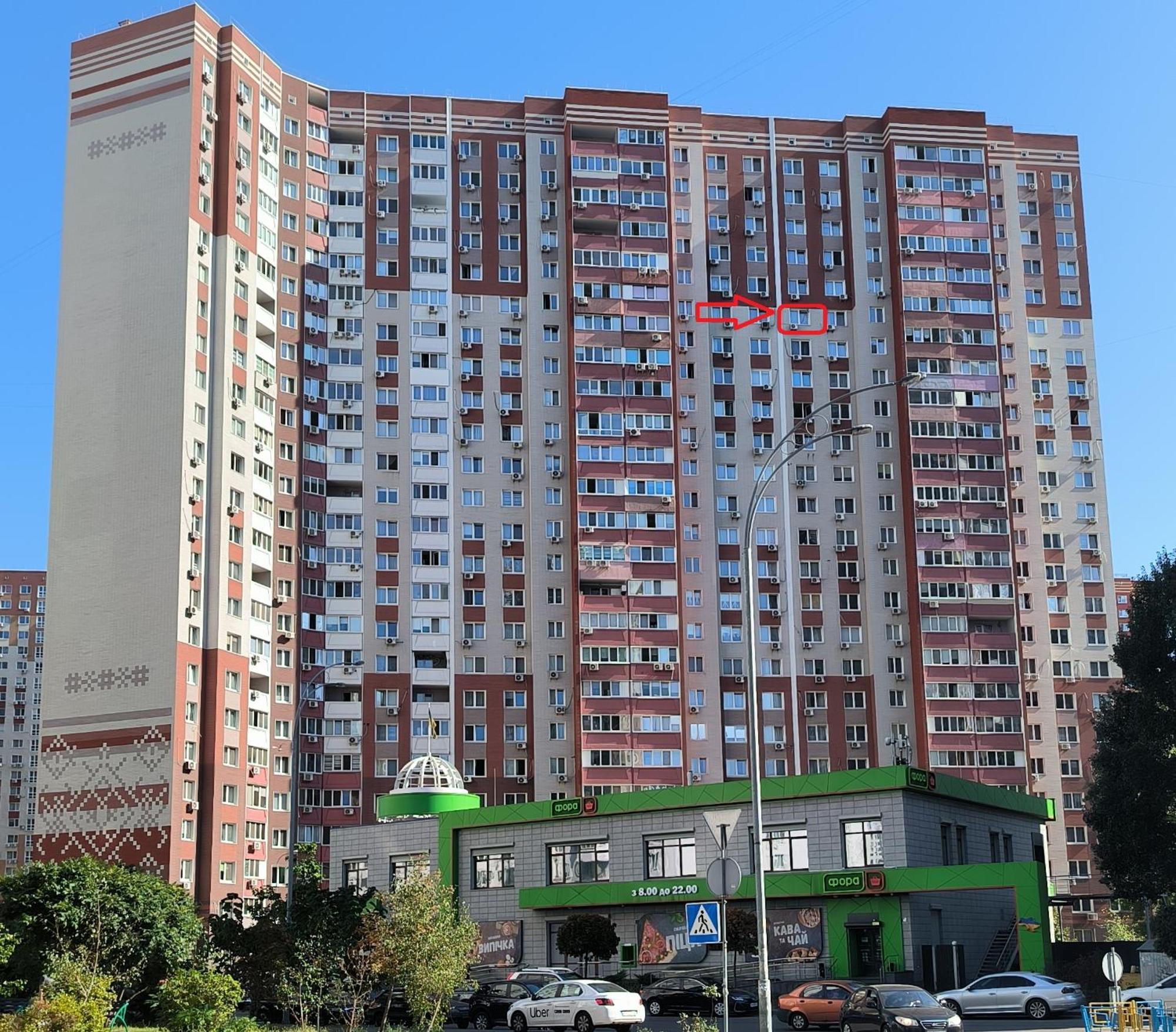 Apartment Near Metro Pozniaky Kyiv Exterior photo